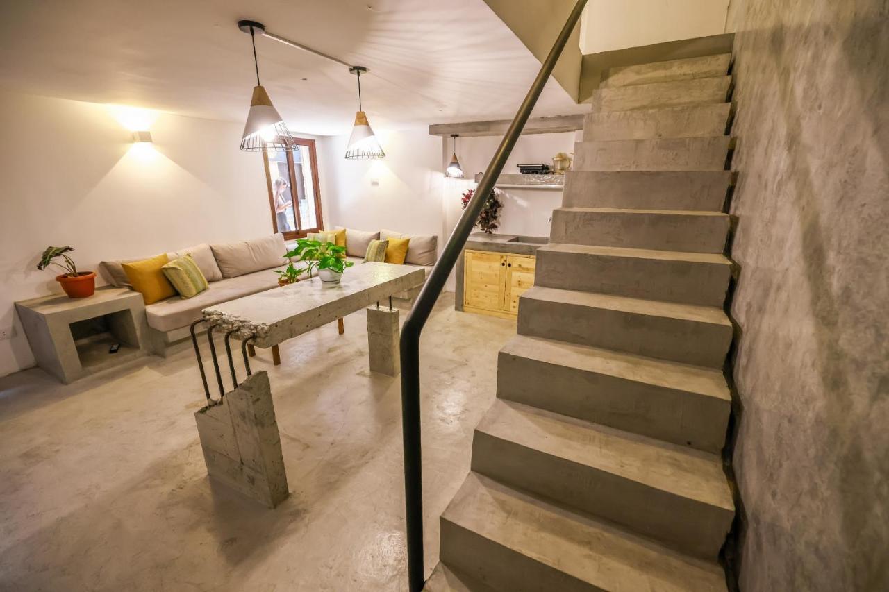 Old Town Guesthouses Batroun Ngoại thất bức ảnh