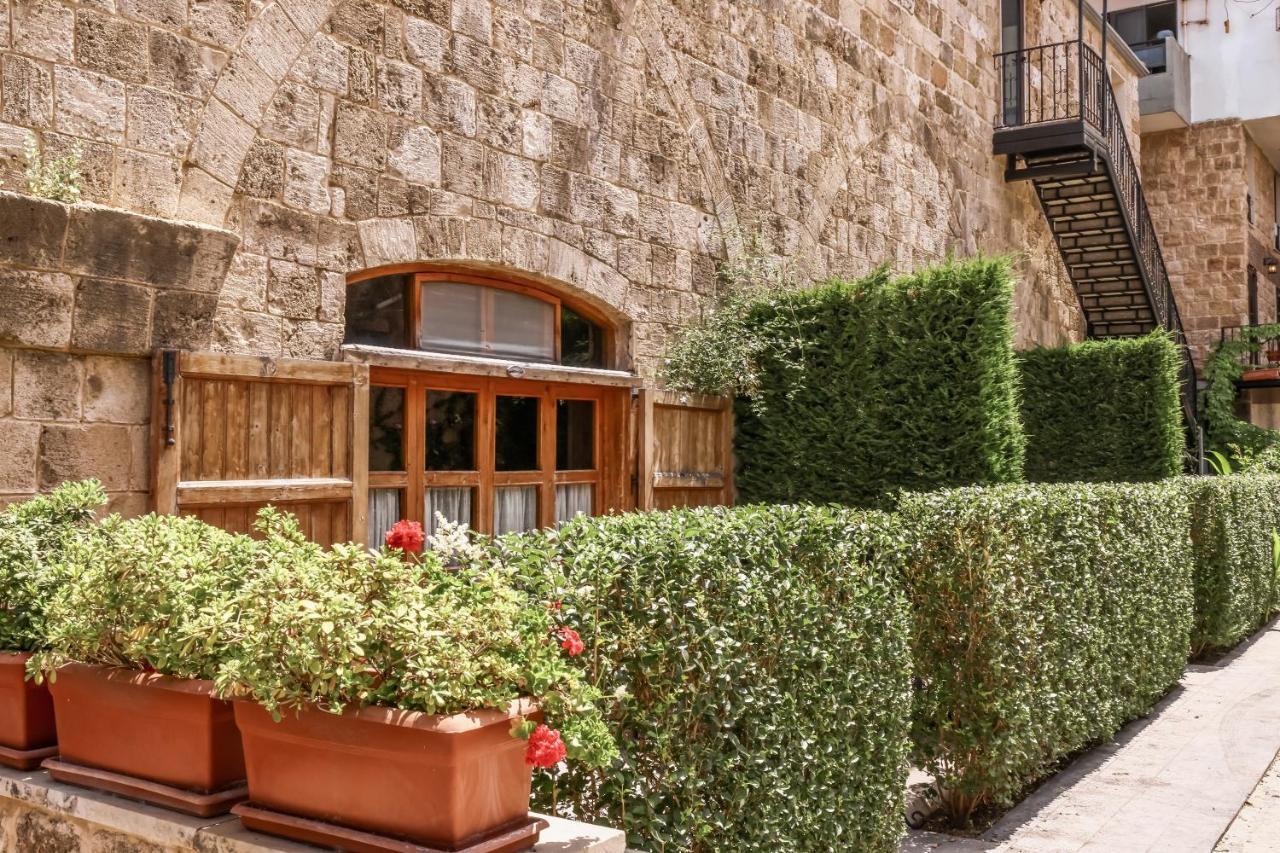 Old Town Guesthouses Batroun Ngoại thất bức ảnh