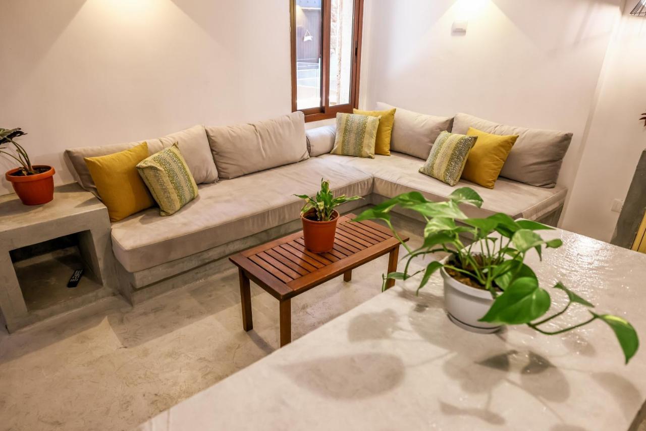 Old Town Guesthouses Batroun Ngoại thất bức ảnh
