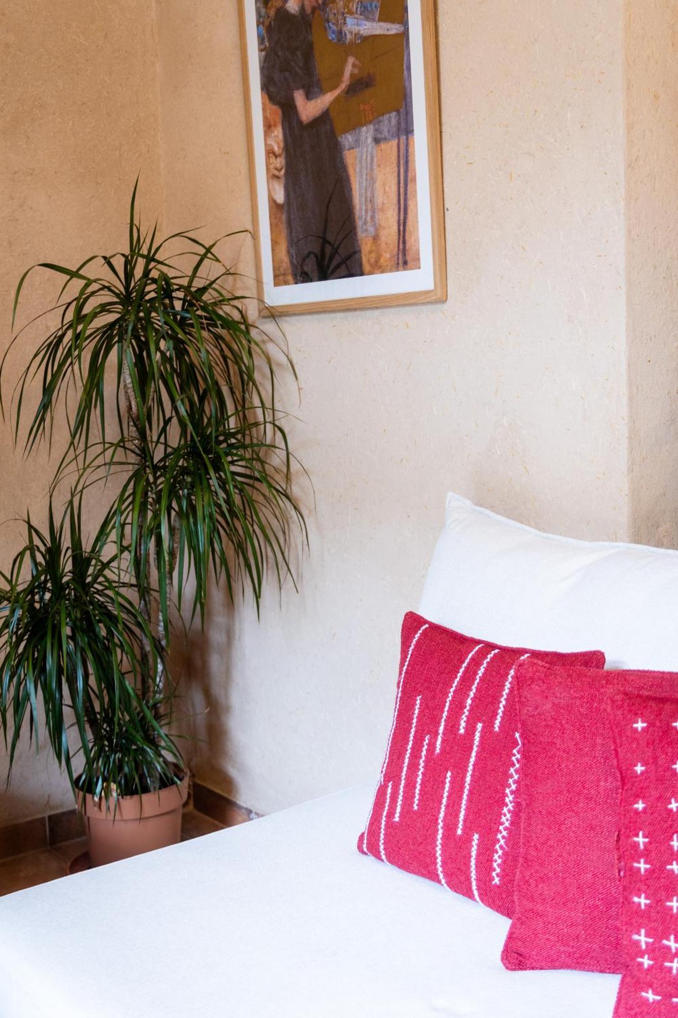 Old Town Guesthouses Batroun Ngoại thất bức ảnh